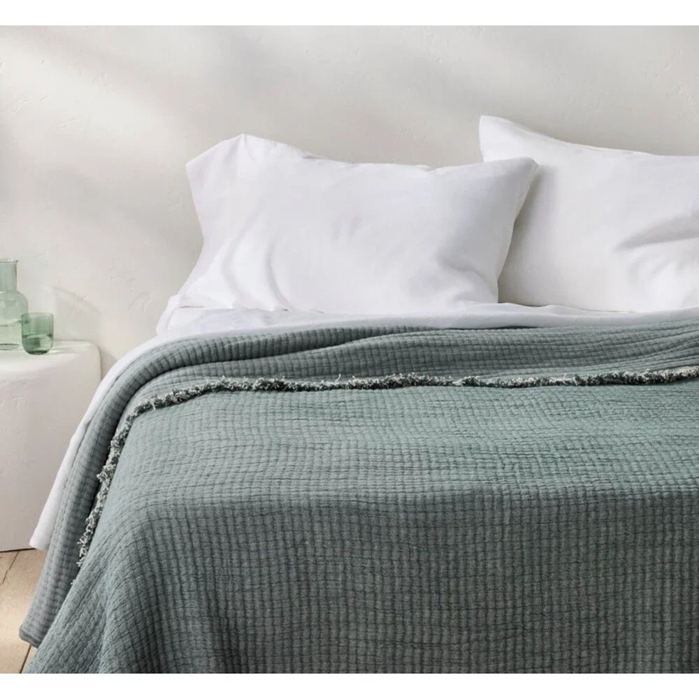 King + Reversible Textured Cotton Chambray Coverlet Dark Teal Blue - Casaluna